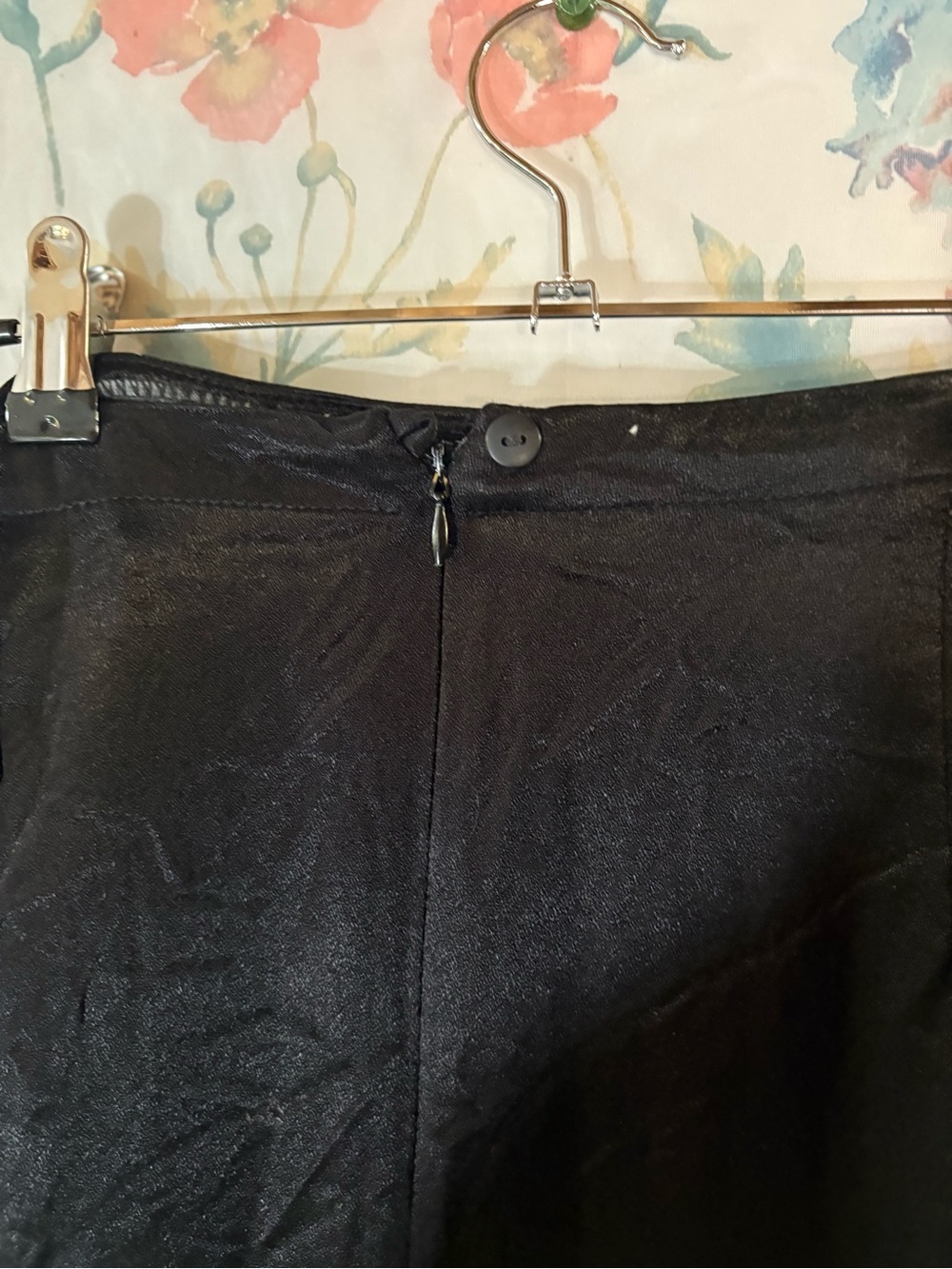 Vintage Jessica Black Maxi Skirt with Sleek Silhouette - Picture 4 of 8